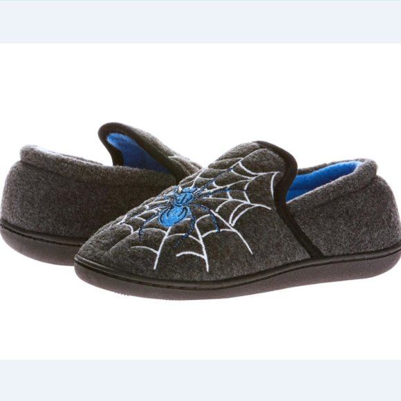 5/$20 NEW Boys 11-12 Glow In The Dark Spider Web Slippers - Picture 1 of 4